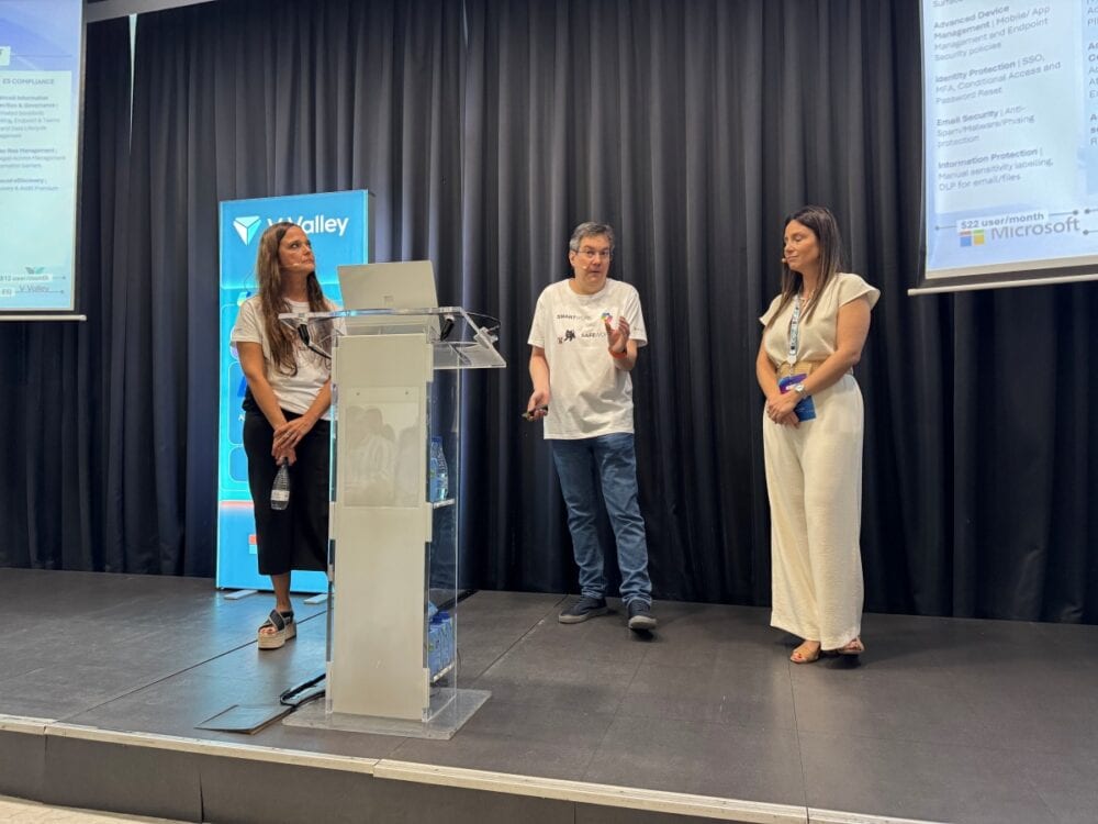 Cristina Cañas, PSS Seguridad en Microsoft, y Pilar García, Business Developer Microsoft Security en V-Valley, junto a Rafael Barbas, CSP Technical and Cloud Solution Architect en V-Valley