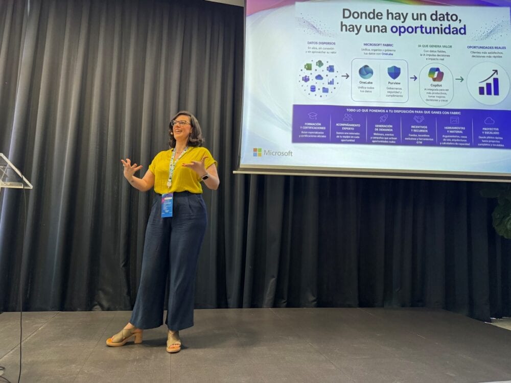 Anita Expósito, Data & AI Solution Architect Microsoft
