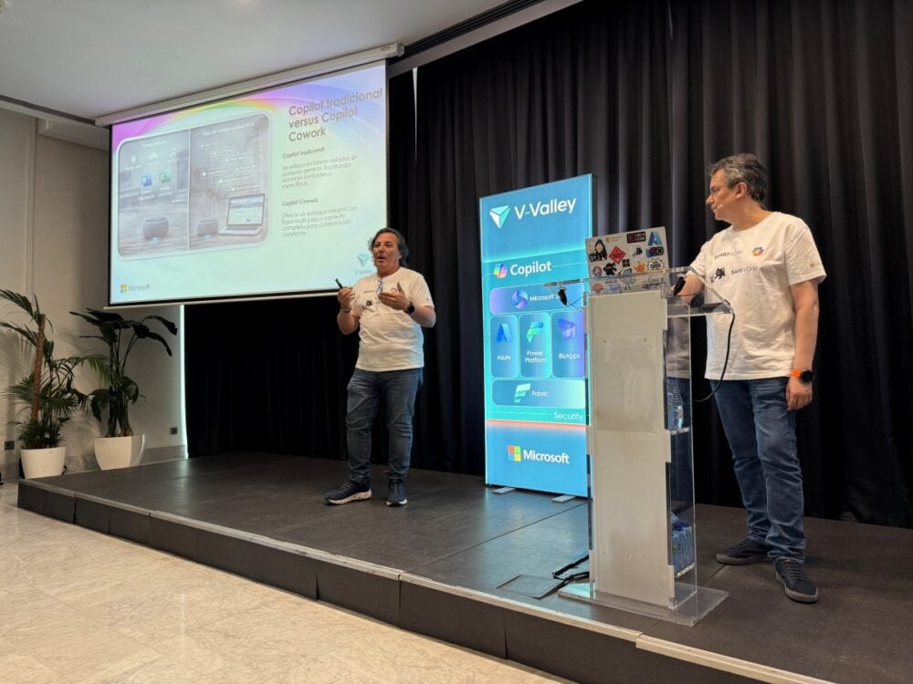 Ignacio Lalinde y Rafael Barbas, Cloud Solutions Architects en V-Valley