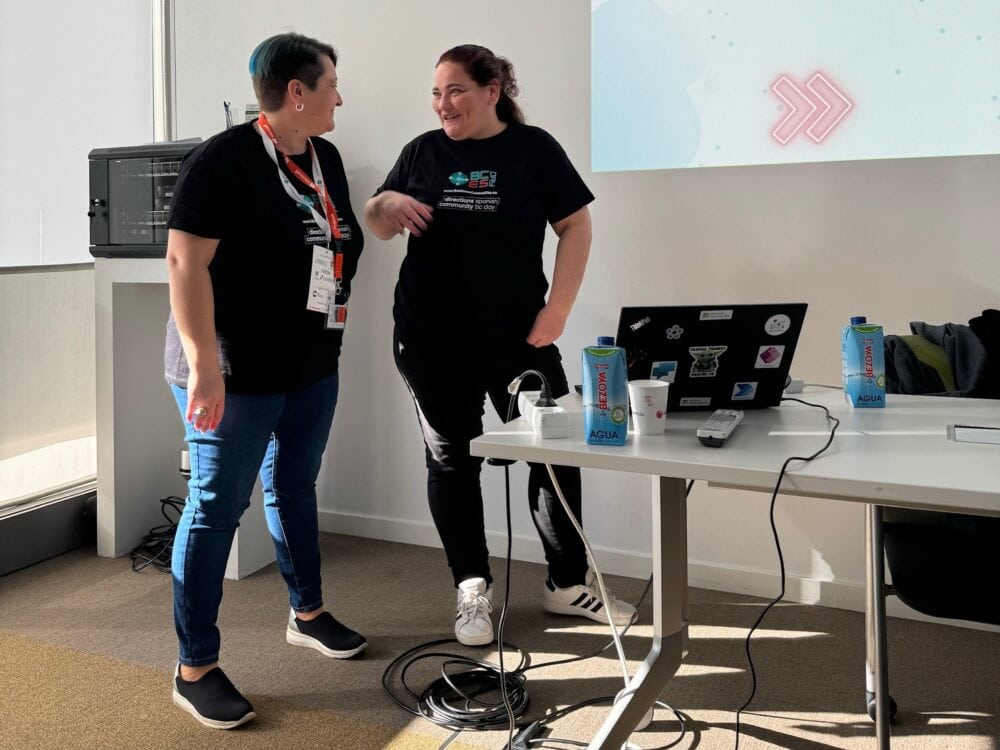 Ester Sánchez y Asun Torrejón de V-Valley