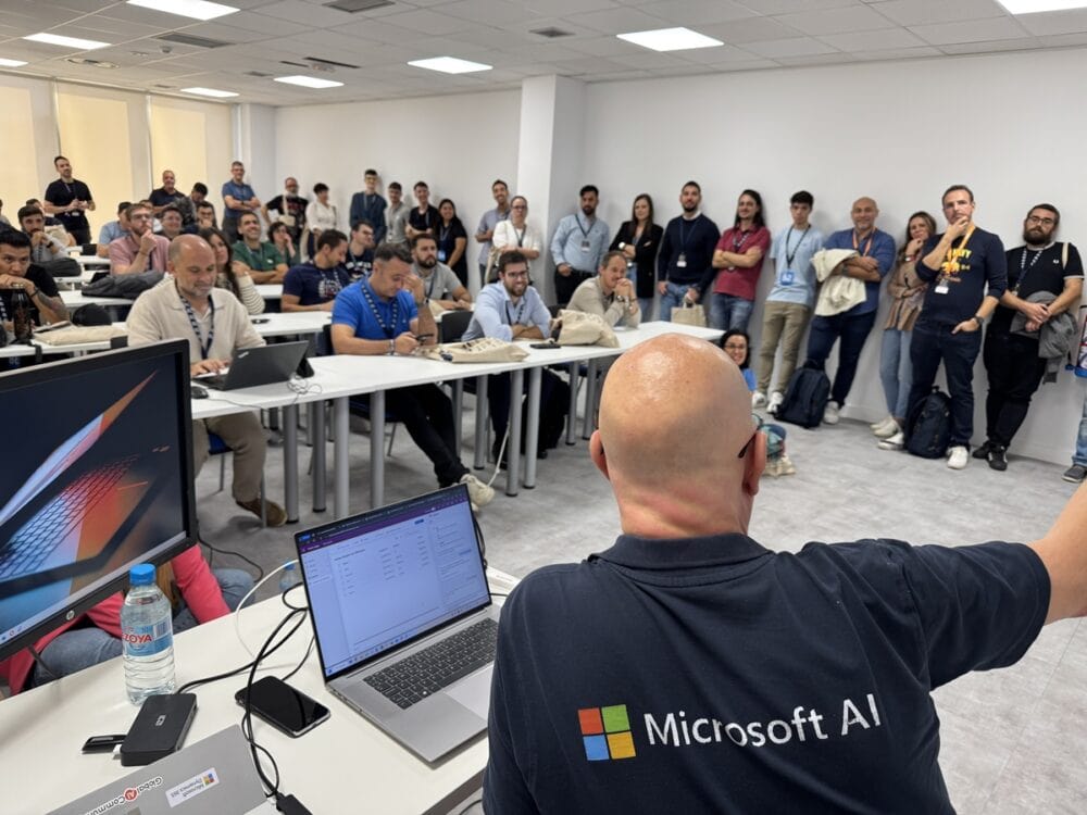 Acelera la innovación con aplicaciones Low-Code que integran Copilot - sesión de Ramón Rautenstrauch y Toni Granell