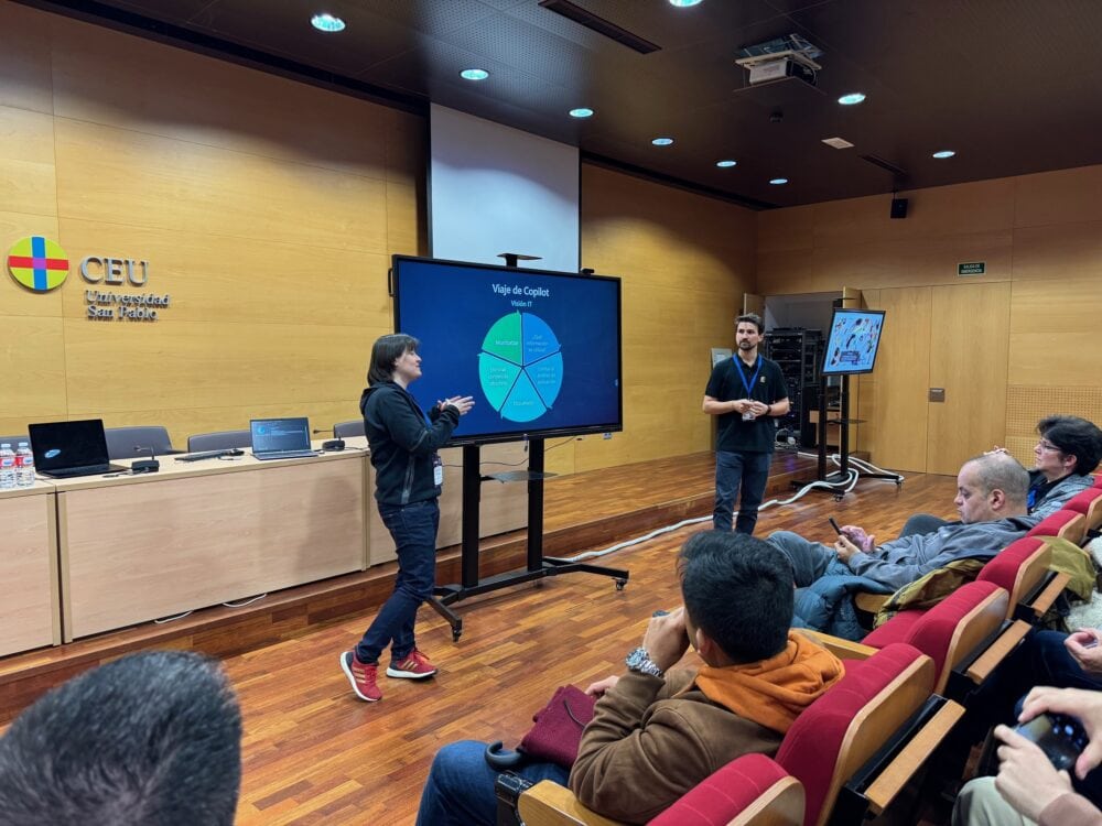 Isabel Cotrina Daguerre y Jesus De frutos: Microsoft 365 Copilot: ¿el mejor amigo del usuario o el peor enemigo de la seguridad?