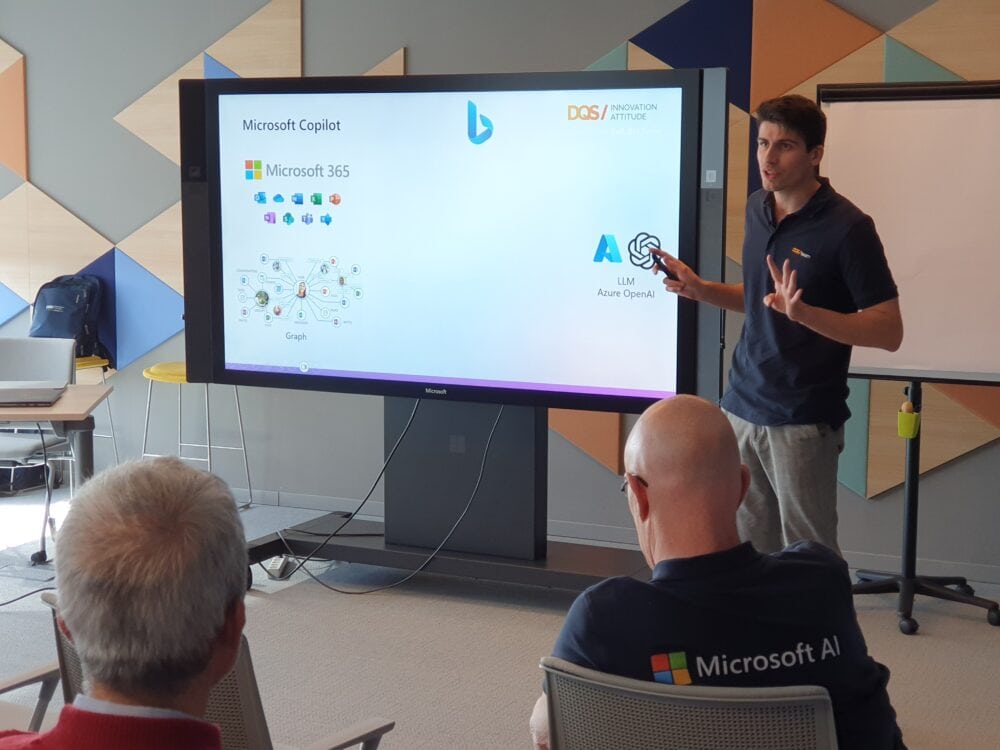 Jaume Betriu (Data Scientist en DQS) con una clase práctica de prompting para que todo el mundo se lleve algo a casa que pueda aplicar desde ya